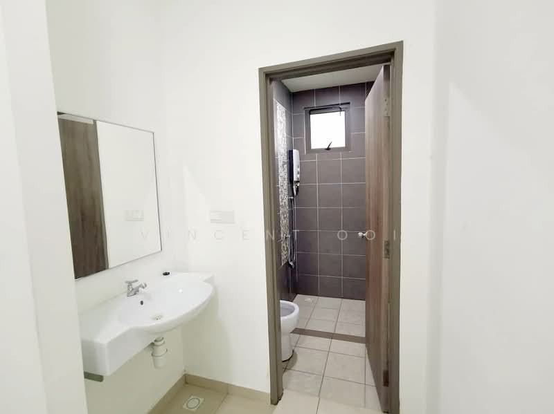 Condominium for Sale at Tree Sparina - Vincent Ooi - Bathroom - PropertyGuru.com.my