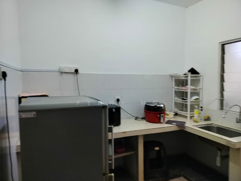 Apartment for Sale at Mutiara Perdana (Mutiara Court) - Penny Ng - Kitchen - PropertyGuru.com.my