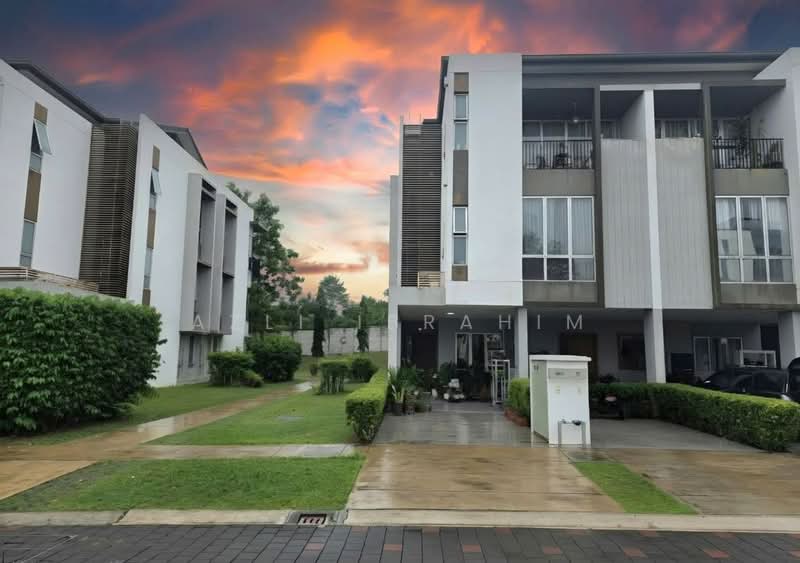 Townhouse for Sale in Tropicana Heights (Kajang) - Azli Ibrahim - Exterior - PropertyGuru.com.my