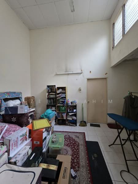 2-storey Terraced House for Sale in Taman Sutera (Kajang) - Azli Ibrahim - Interior - PropertyGuru.com.my