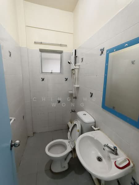 Apartment for Sale at Taman Nelly Phase 8A - Ching Hui Wong - Bathroom - PropertyGuru.com.my