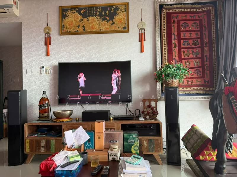 Apartment for Sale at Seasons Amara Larkin - Azlan Ismail aiproperty - Living Room - PropertyGuru.com.my
