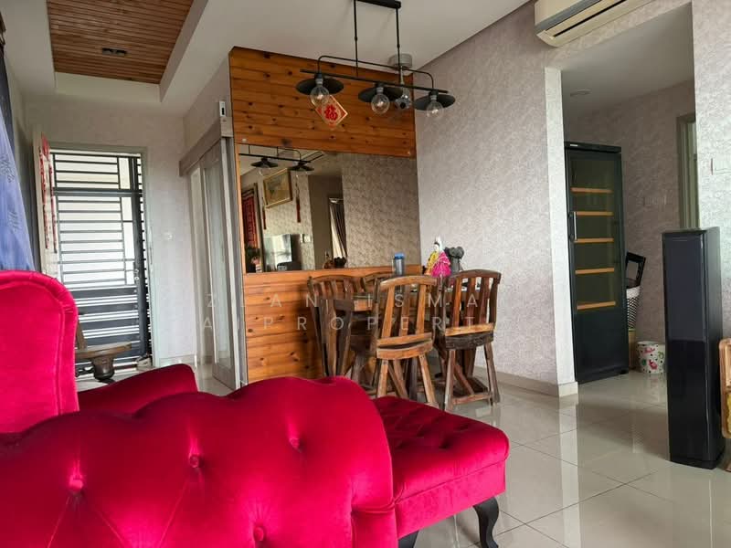 Apartment for Sale at Seasons Amara Larkin - Azlan Ismail aiproperty - Living Room - PropertyGuru.com.my