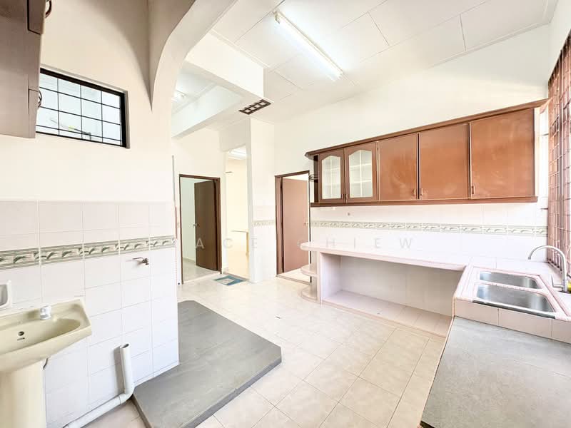 1-storey Terraced House for Rent in Johor Bahru (Johor) - Grace Chiew - Kitchen - PropertyGuru.com.my