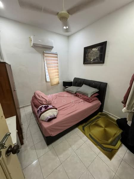 Rumah Teres 2 Tingkat untuk Dijual di Selayang (Selangor) - Patrick Leong - Bedroom - PropertyGuru.com.my