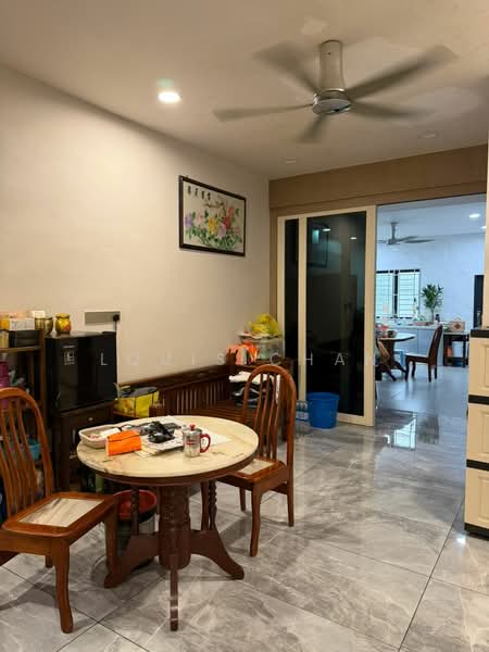 2-storey Terraced House for Sale in Kota Bayuemas (Klang) - Louis Chan - Living Room - PropertyGuru.com.my
