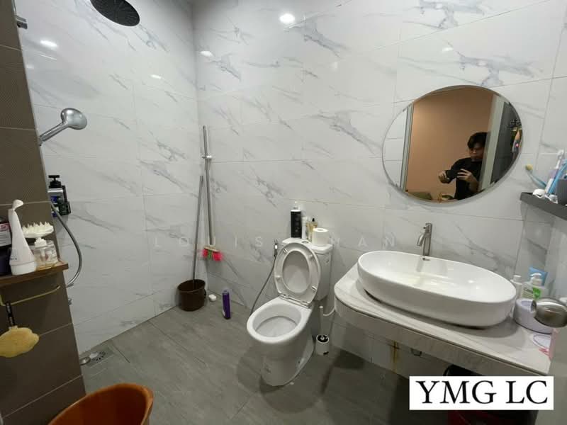 2-storey Terraced House for Sale in Kota Bayuemas (Klang) - Louis Chan - Bathroom - PropertyGuru.com.my