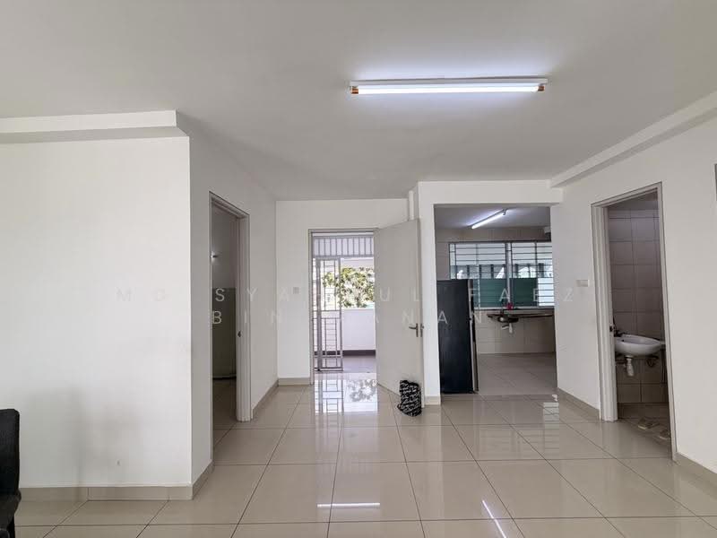 Condominium for Sale at Vision Residence (V'Residence) - Md Syahrul Faez Bin Manan - Living Room - PropertyGuru.com.my