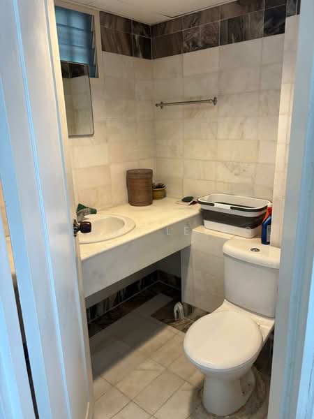 Pangsapuri untuk Disewa di Desa Mar Vista - Jenny Leong - Bathroom - PropertyGuru.com.my