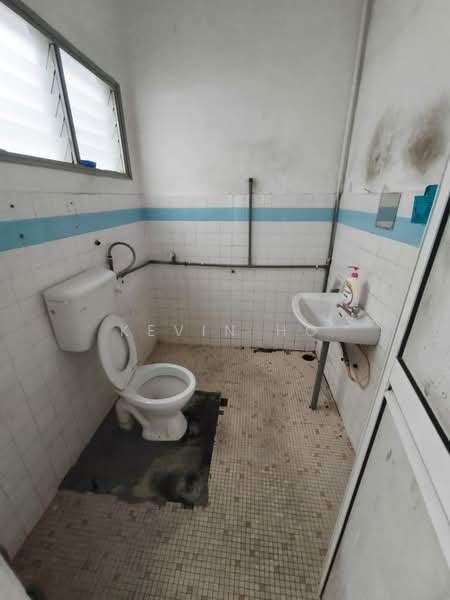 1-storey Terraced House for Rent in Taman Sentosa (Johor Bahru) - Kevin Ho - Bathroom - PropertyGuru.com.my