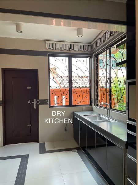 Rumah Banglo untuk Dijual di Bukit Rahman Putra (Sungai Buloh) - Agnes Chee - Kitchen - PropertyGuru.com.my