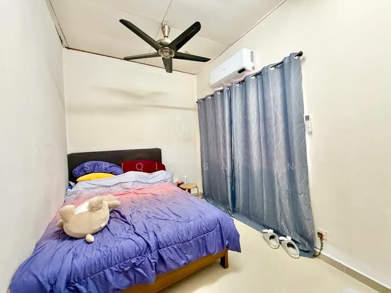2-storey Terraced House for Sale in Bandar Puncak Alam (Puncak Alam) - Shiqin Saidin - Bedroom - PropertyGuru.com.my