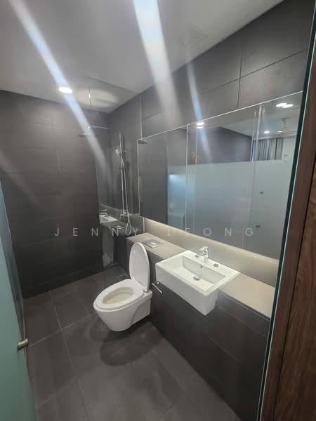 Condominium for Rent at Shorefront Residences - Jenny Leong - Bathroom - PropertyGuru.com.my