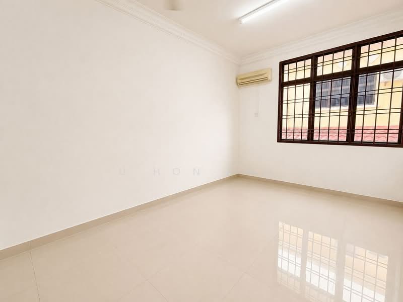 Semi-Detached House for Sale in Taman Perling (Perling) - U Hon Kun - Interior - PropertyGuru.com.my