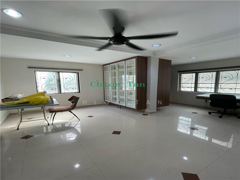 Semi-Detached House for Sale in Taman Bukit Raja (Klang) - Chloe Tan - Study - PropertyGuru.com.my