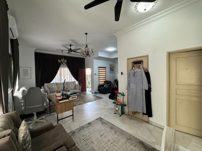 Rumah Teres 2 Tingkat untuk Dijual di Petaling Jaya (Selangor) - Shiqin Saidin - Living Room - PropertyGuru.com.my