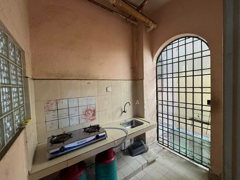 Rumah Teres 2 Tingkat untuk Dijual di Petaling Jaya (Selangor) - Shiqin Saidin - Kitchen - PropertyGuru.com.my
