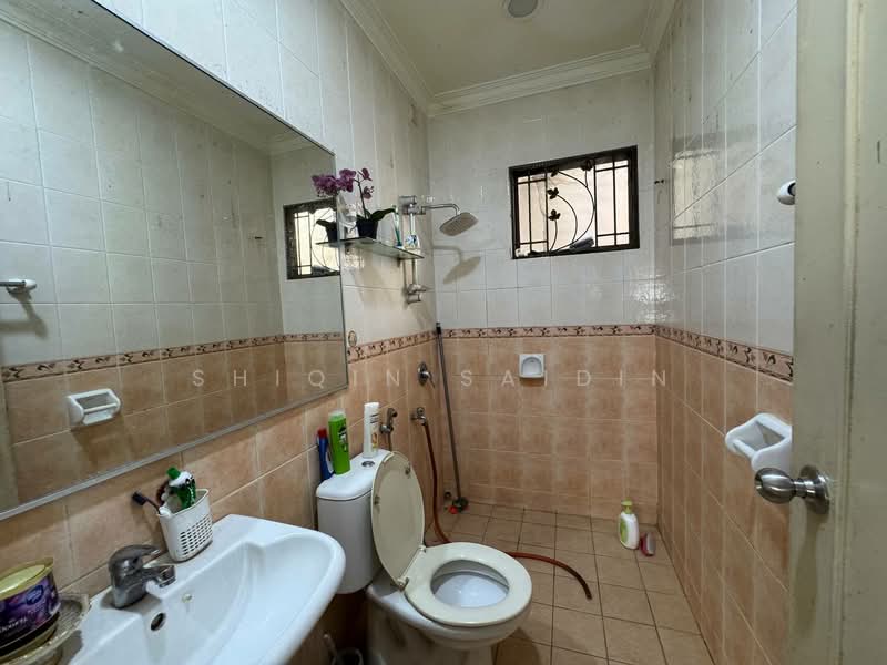 Rumah Teres 2 Tingkat untuk Dijual di Petaling Jaya (Selangor) - Shiqin Saidin - Bathroom - PropertyGuru.com.my