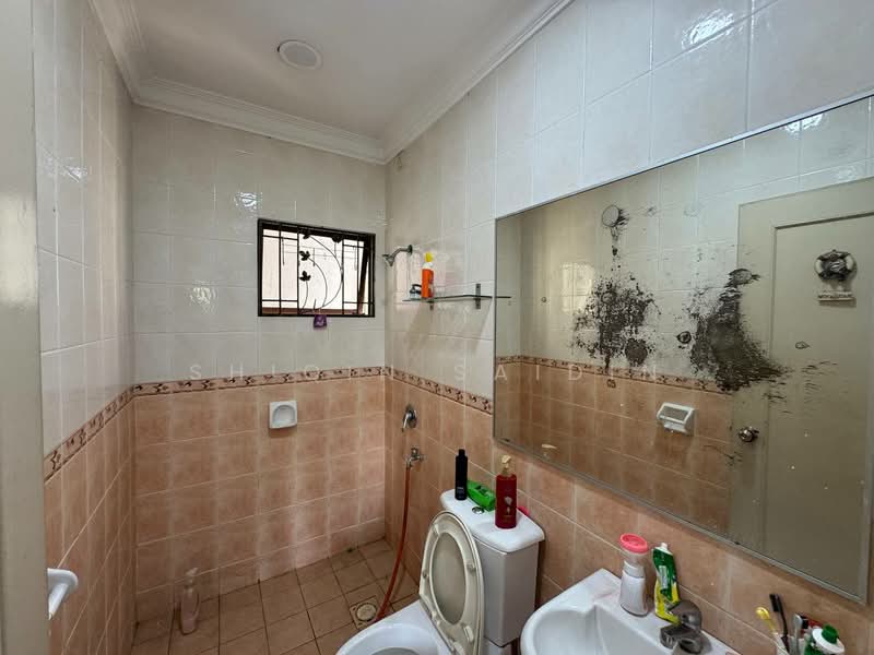Rumah Teres 2 Tingkat untuk Dijual di Petaling Jaya (Selangor) - Shiqin Saidin - Bathroom - PropertyGuru.com.my