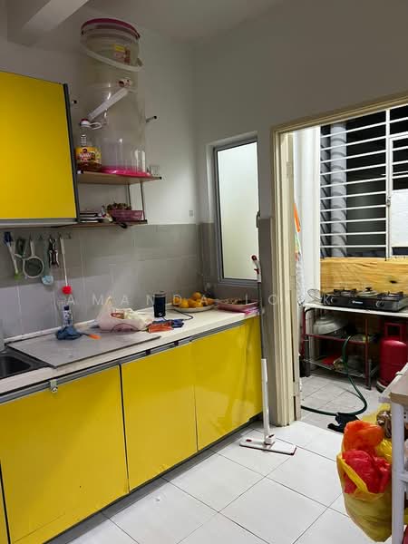 Service Residence for Sale at Koi Kinrara - Amanda Lock - Kitchen - PropertyGuru.com.my