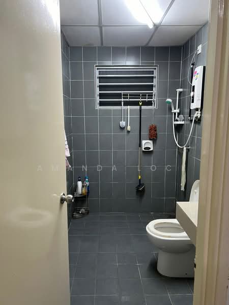 Service Residence for Sale at Koi Kinrara - Amanda Lock - Bathroom - PropertyGuru.com.my