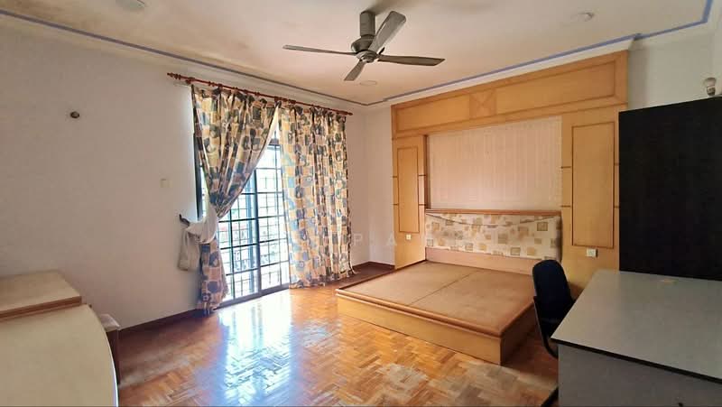2-storey Terraced House for Sale in Taman Molek (Johor Bahru) - Jet Pang - Bedroom - PropertyGuru.com.my