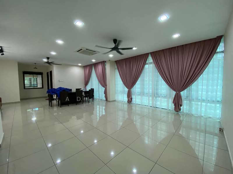 Rumah Berkembar untuk Disewa di Seksyen 7 (Shah Alam) - Nadia Shukri - Living Room - PropertyGuru.com.my
