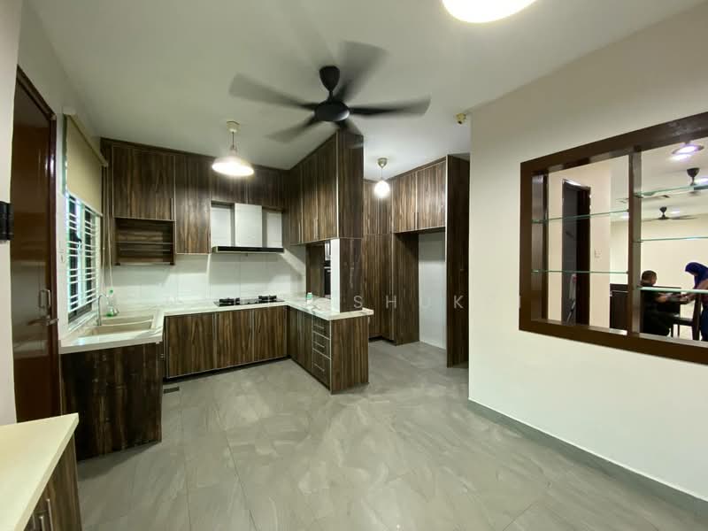 Rumah Berkembar untuk Disewa di Seksyen 7 (Shah Alam) - Nadia Shukri - Kitchen - PropertyGuru.com.my