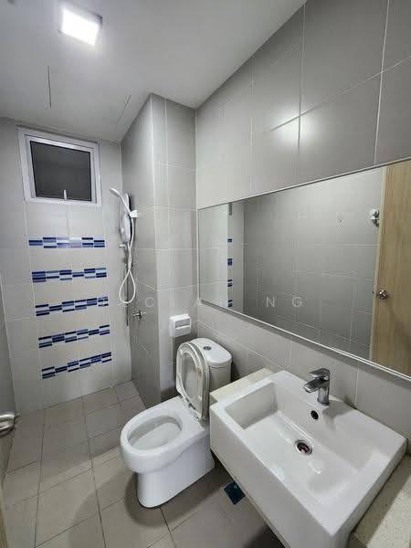 Kondominium untuk Dijual di i-Santorini - Declan Ng - Bathroom - PropertyGuru.com.my
