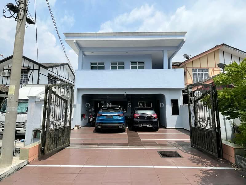 2.5-storey Terraced House for Sale in Bandar Puncak Alam (Puncak Alam) - Shiqin Saidin - Exterior - PropertyGuru.com.my