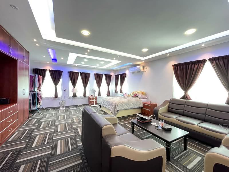 2.5-storey Terraced House for Sale in Bandar Puncak Alam (Puncak Alam) - Shiqin Saidin - Bedroom - PropertyGuru.com.my