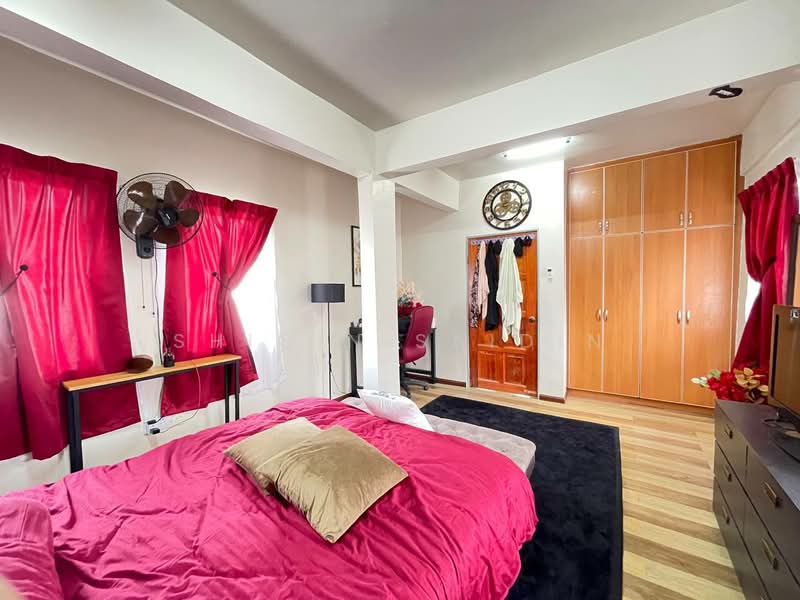 2.5-storey Terraced House for Sale in Bandar Puncak Alam (Puncak Alam) - Shiqin Saidin - Bedroom - PropertyGuru.com.my