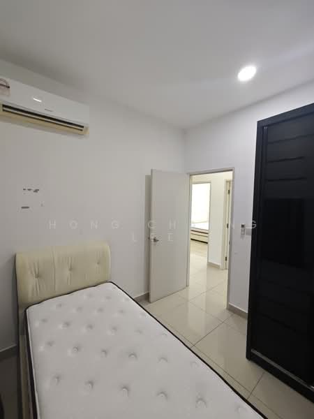 Servis Apartment untuk Disewa di Meridin Bayvue @ Sierra Perdana - Hong Charng Lee - Bedroom - PropertyGuru.com.my