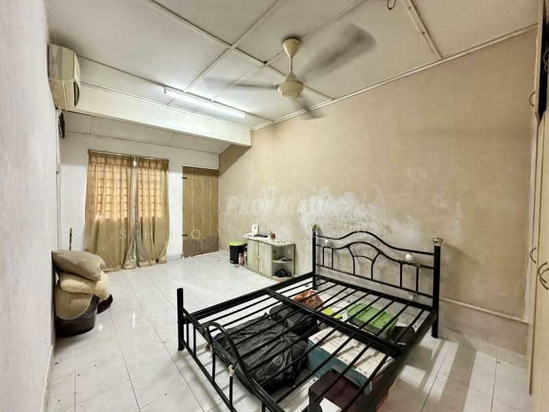 2-storey Terraced House for Sale in Kelana Jaya (Petaling Jaya) - Shiqin Saidin - Bedroom - PropertyGuru.com.my