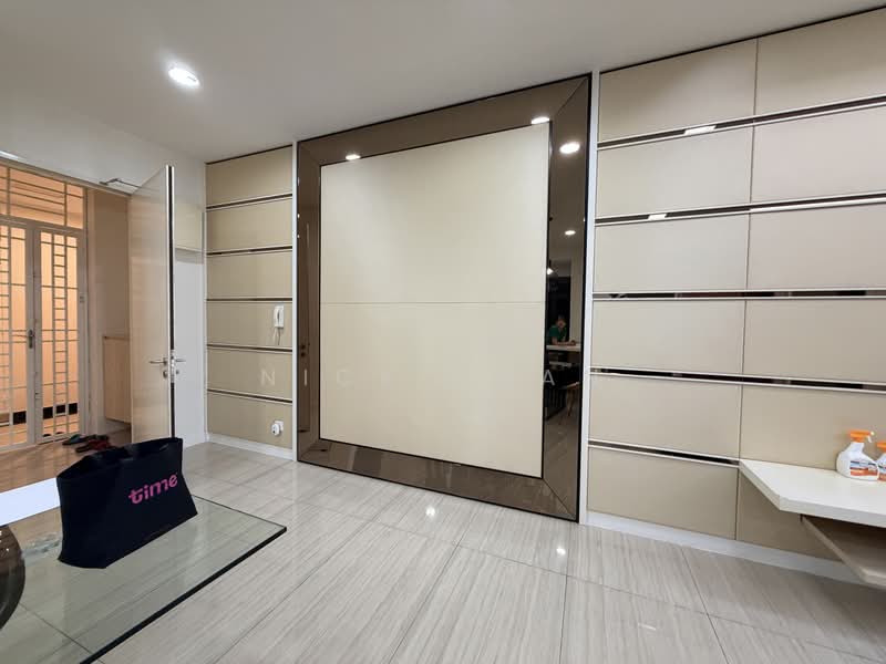 Servis Apartment untuk Dijual di Eve Suite / NZX Square - Nick Chan - Living Room - PropertyGuru.com.my