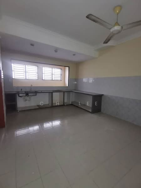 Rumah Teres untuk Dijual di Taman Siakap (Perai) - C.H. Lee - Kitchen - PropertyGuru.com.my