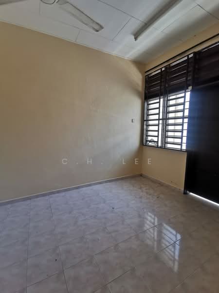 Rumah Teres untuk Dijual di Taman Siakap (Perai) - C.H. Lee - PropertyGuru.com.my