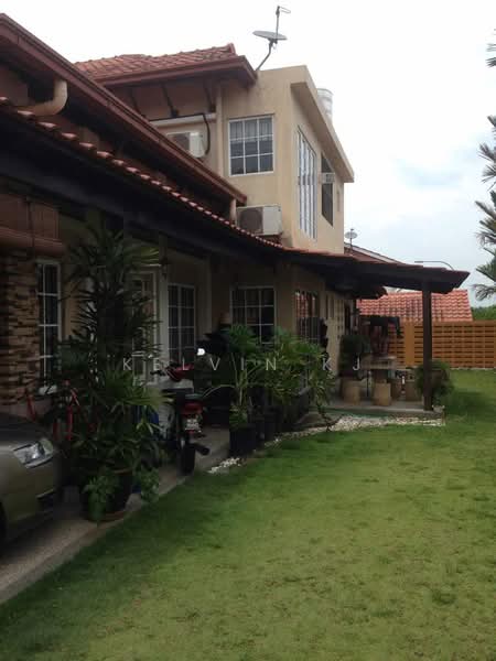Rumah Berkembar untuk Dijual di Alam Damai (Cheras) - Kelvin KJ - Exterior - PropertyGuru.com.my