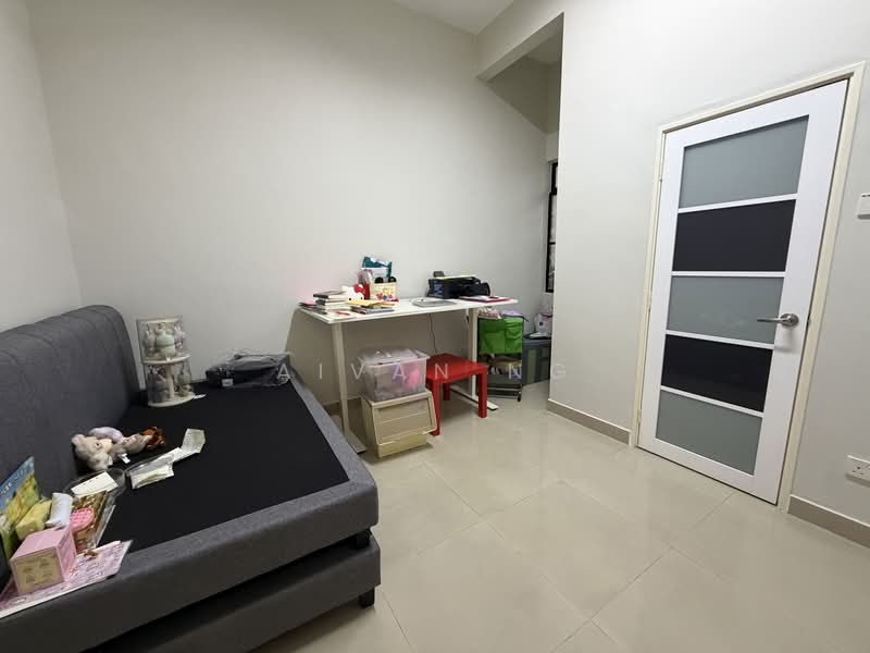 Rumah Berkembar untuk Dijual di Bukit Sungai Long (Bandar Sungai Long) - Aivan Ng - Study - PropertyGuru.com.my