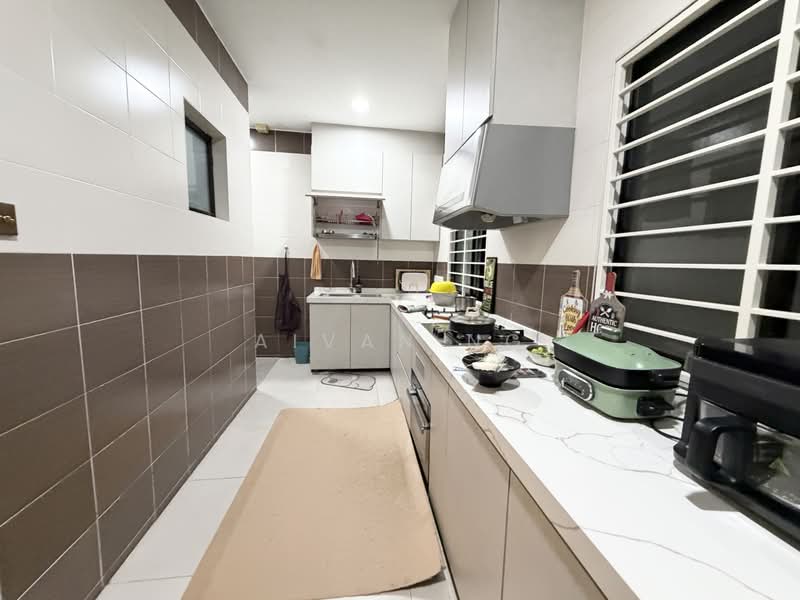 Rumah Berkembar untuk Dijual di Bukit Sungai Long (Bandar Sungai Long) - Aivan Ng - Kitchen - PropertyGuru.com.my