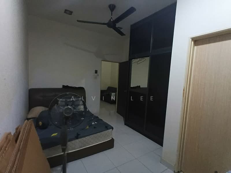 2-storey Terraced House for Rent in Taman Sutera (Kajang) - Alvin Lee - Bedroom - PropertyGuru.com.my