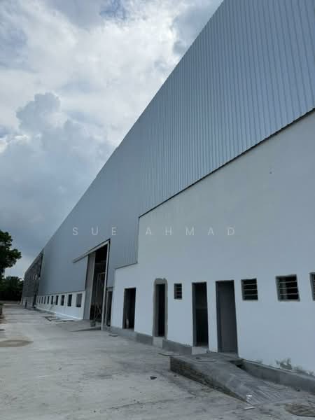 Semi-D Factory for Sale in Banting (Selangor) - Sue Ahmad - Exterior - PropertyGuru.com.my