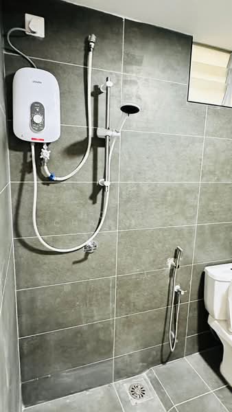Servis Apartment untuk Disewa di Midas @ Seri Alam - Hong Charng Lee - Bathroom - PropertyGuru.com.my