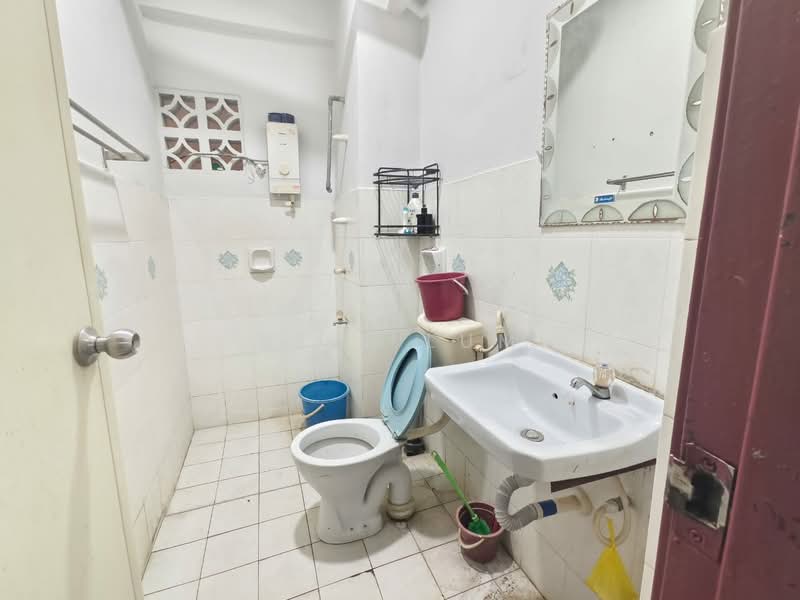 Pangsapuri untuk Dijual di Vista Seri Alam - Bell Lum - PropertyGuru.com.my