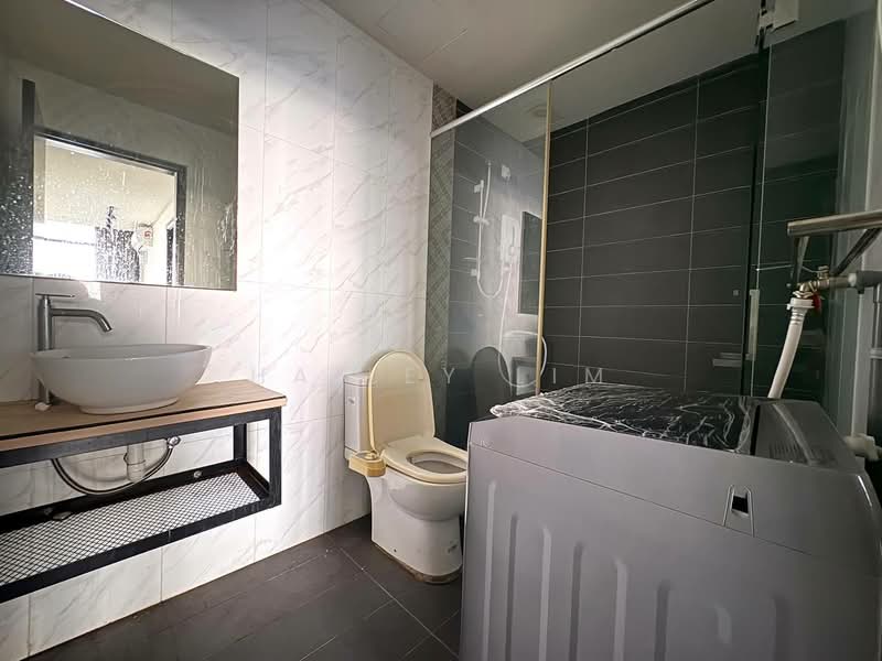 Service Residence for Rent at SOHO @ Empire City - Hailey Lim - Bathroom - PropertyGuru.com.my