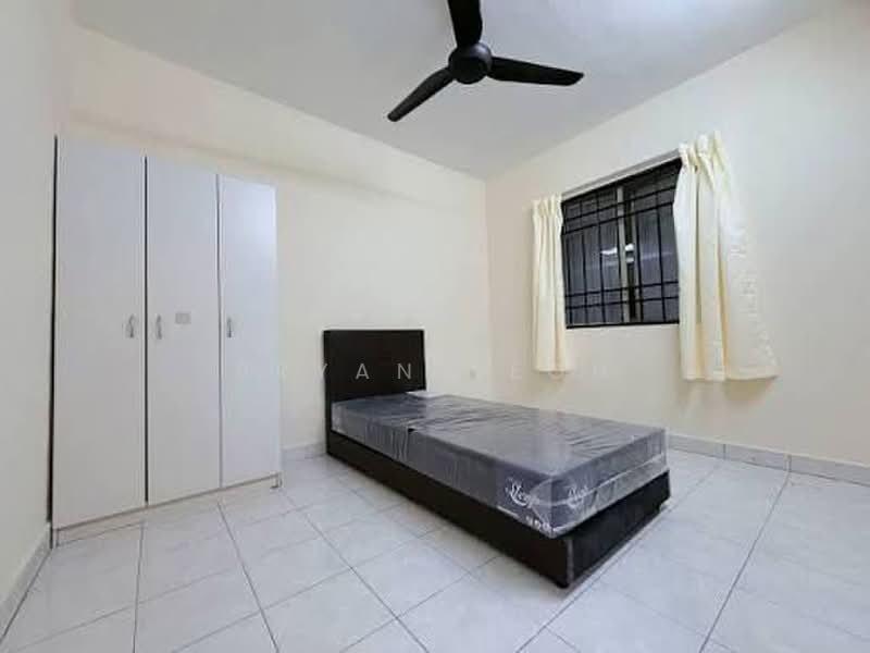 Apartment for Sale at Flora Damansara Apartment - Bryan Yeoh - Bedroom - PropertyGuru.com.my