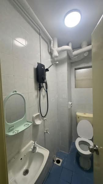 Apartment for Sale at Flora Damansara Apartment - Bryan Yeoh - Bathroom - PropertyGuru.com.my