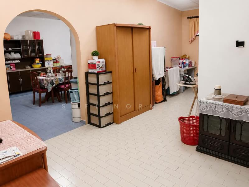 Rumah Teres 1 Tingkat untuk Dijual di Taman Desa Jaya (Johor Bahru) - Sufi Norman - Kitchen - PropertyGuru.com.my