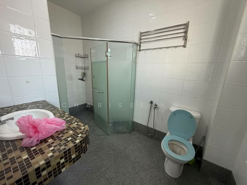 2-storey Terraced House for Rent in Bukit Sungai Long (Bandar Sungai Long) - Charisse Ng - Bathroom - PropertyGuru.com.my