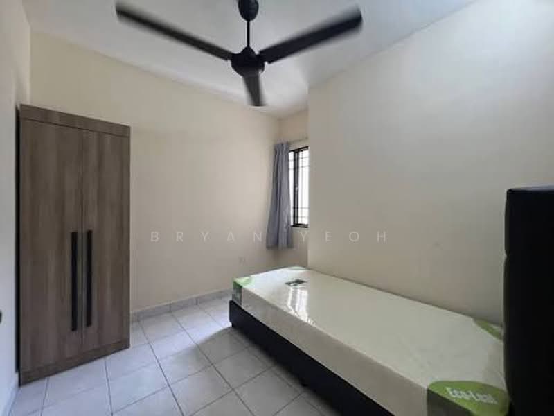 Pangsapuri untuk Dijual di Flora Damansara Apartment - Bryan Yeoh - Bedroom - PropertyGuru.com.my